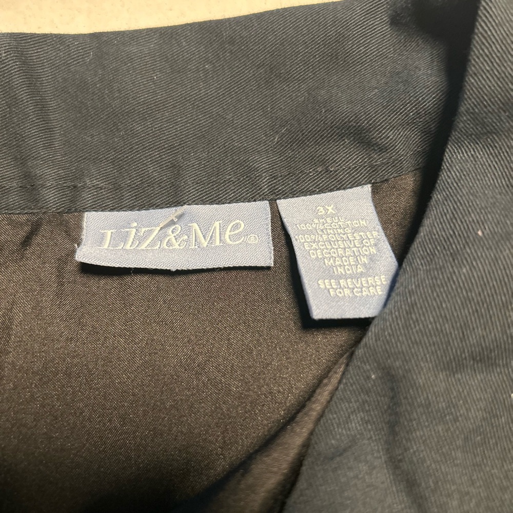 Embroidered Light Jacket - Picture 2 of 2